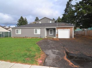 Bake 4 plex, Portland, OR 97236