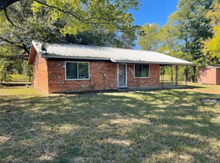 235 Sunset Dr, Fairfield, TX 75840