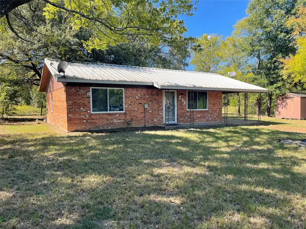 235 Sunset Dr, Fairfield, TX 75840