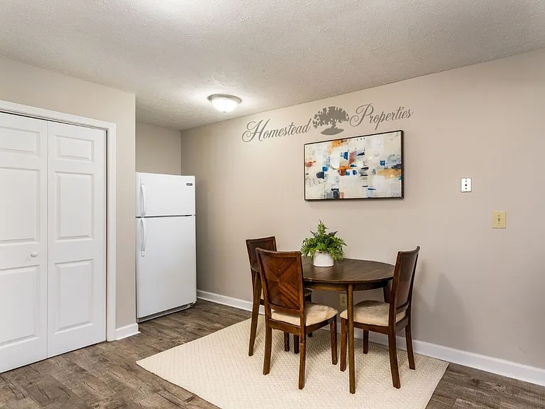 Buccaneer Court — Photo 31