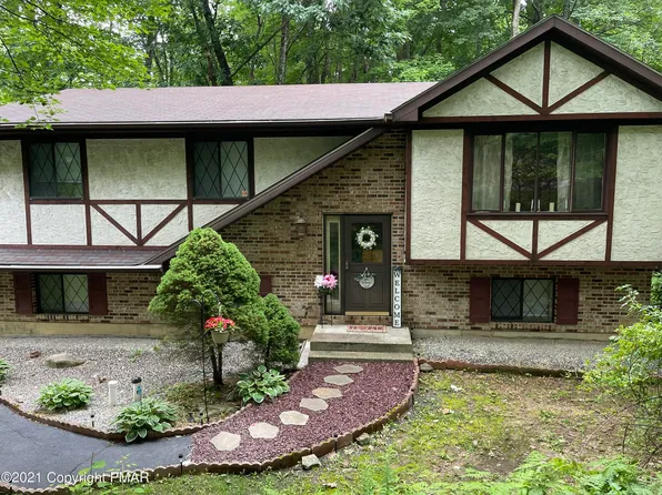 51 Seneca Rd, Mount Pocono, PA 18344