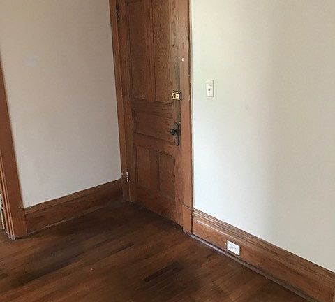 3rd image of 718 Wilson Ave #2