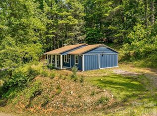 1280 Old Mine Fork Rd, Burnsville, NC 28714