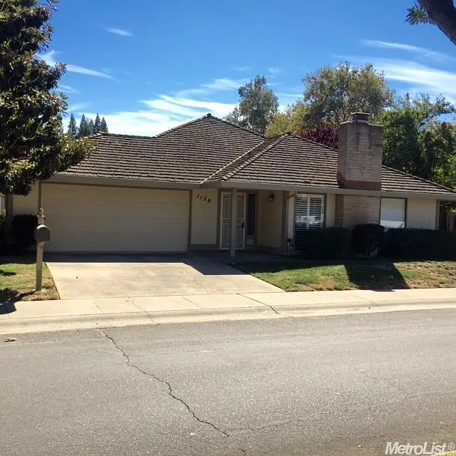 1128 Rose Tree Way photo 1
