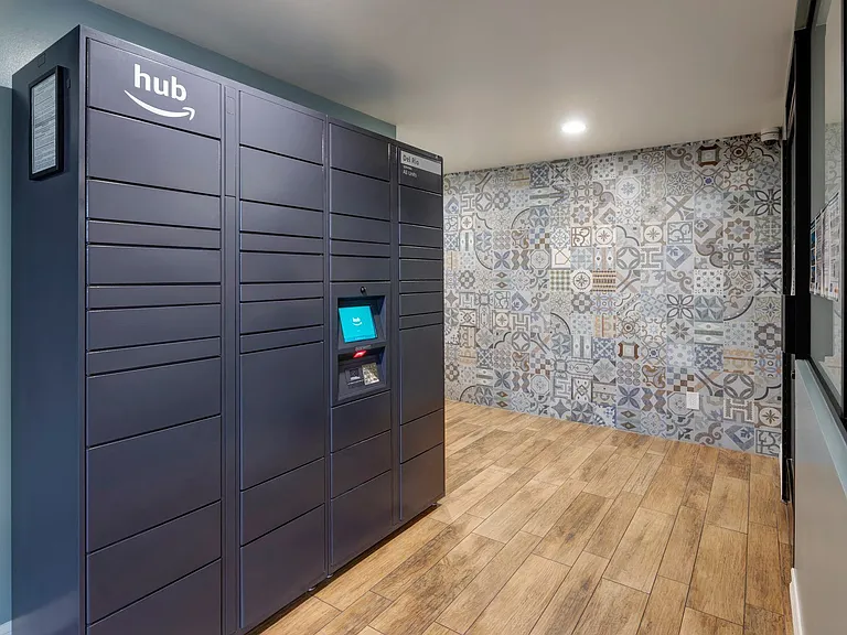 Apartments in West Los Angeles, CA Del Rio Amazon Lockers