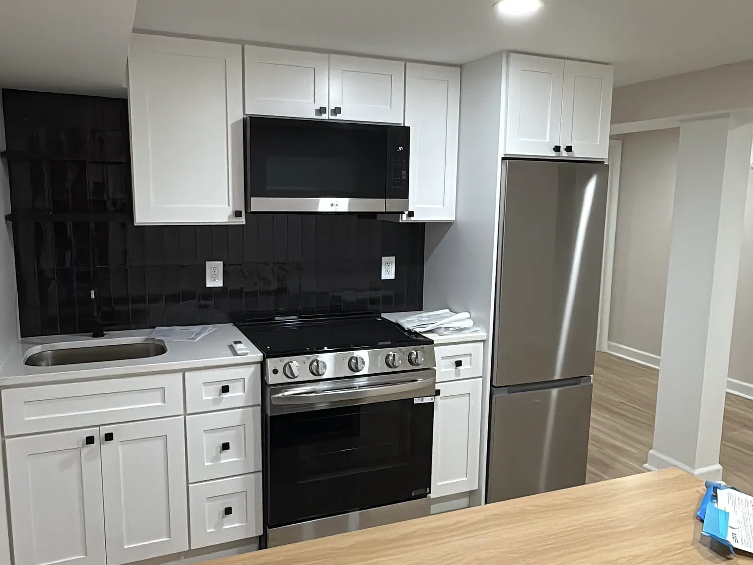1 bed, 679 sqft, $1,950 — Photo 2