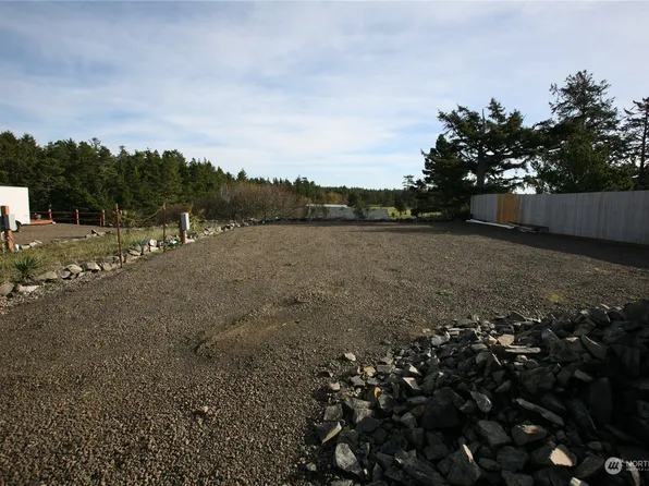 31710 J Place, Ocean Park, WA 98640