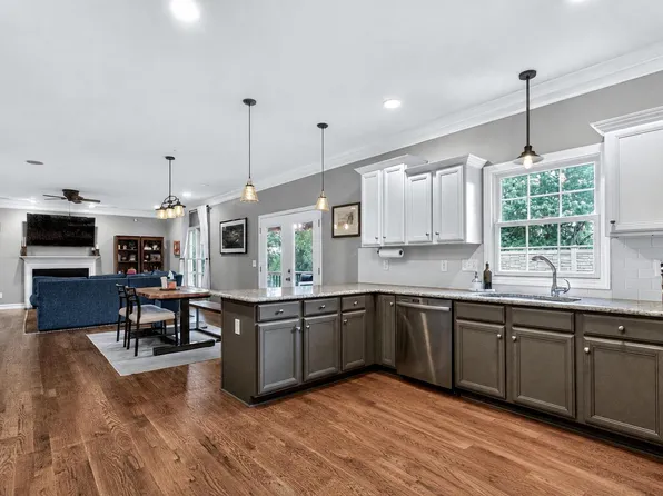 407 Bickett Blvd, Raleigh, NC 27608