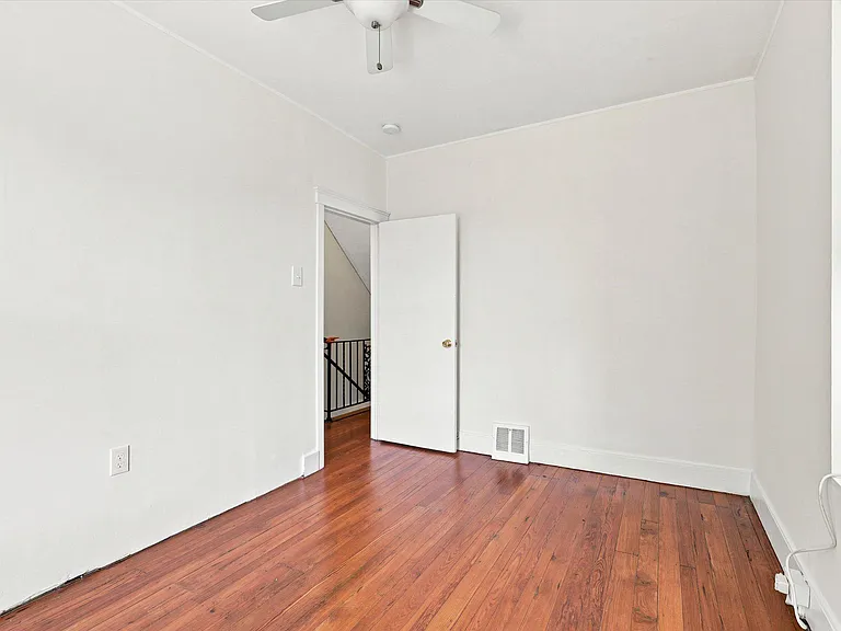 223 Wendover St — Photo 14