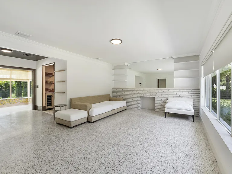 3415 N Flagler Dr — Photo 37