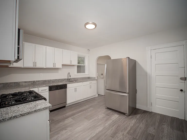 354 Beacon St #2 — Photo 37