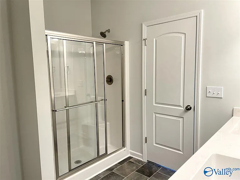 7305 Kendama Ct — Photo 22