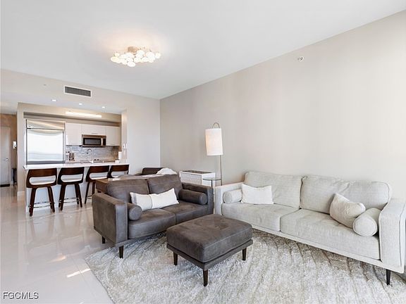 4th image of 3000 Oasis Grand Blvd APT 1206
