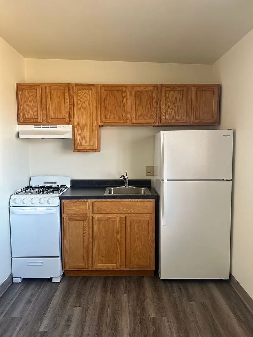 326 South 7th Street — Photo 1