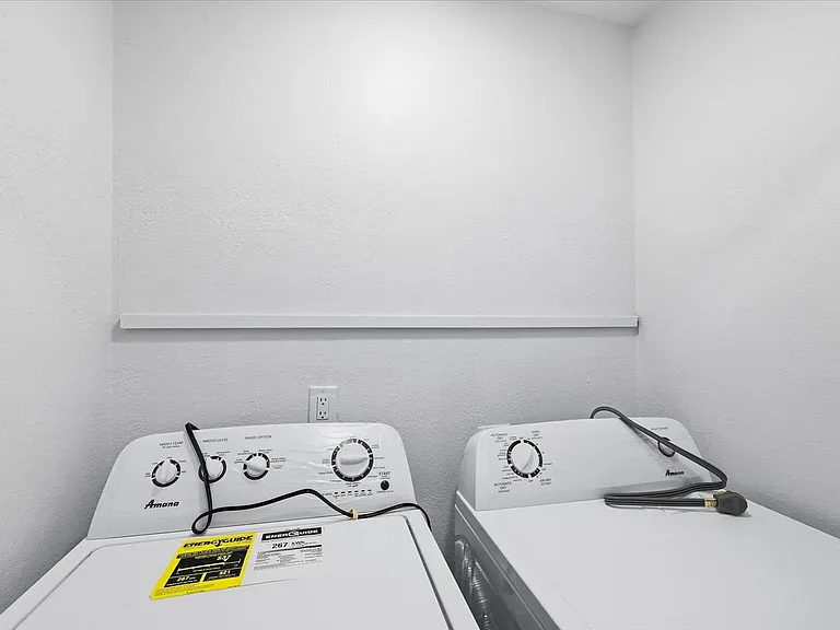 8812 Sabinas Trl — Photo 23