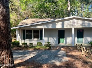 120 Trotter Dr #B, Pinehurst, NC 28374