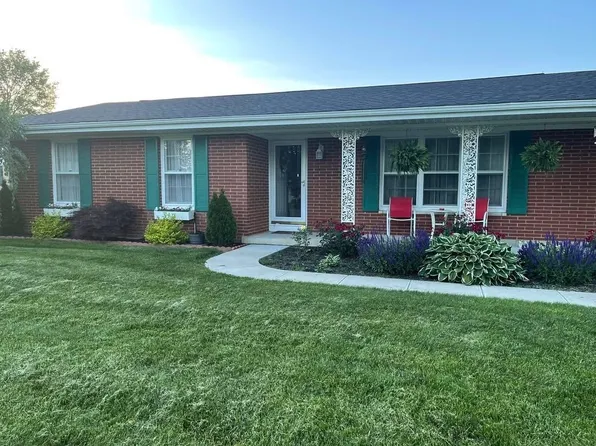 700 Old Orchard Ln, Connersville, IN 47331