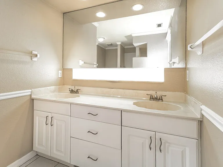 3522 Massini Ave — Photo 11