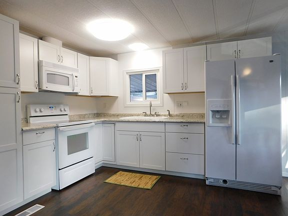 2nd image of 11503 124th Street Ct E #123
