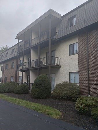 1st image of 232 Canton St APT 205