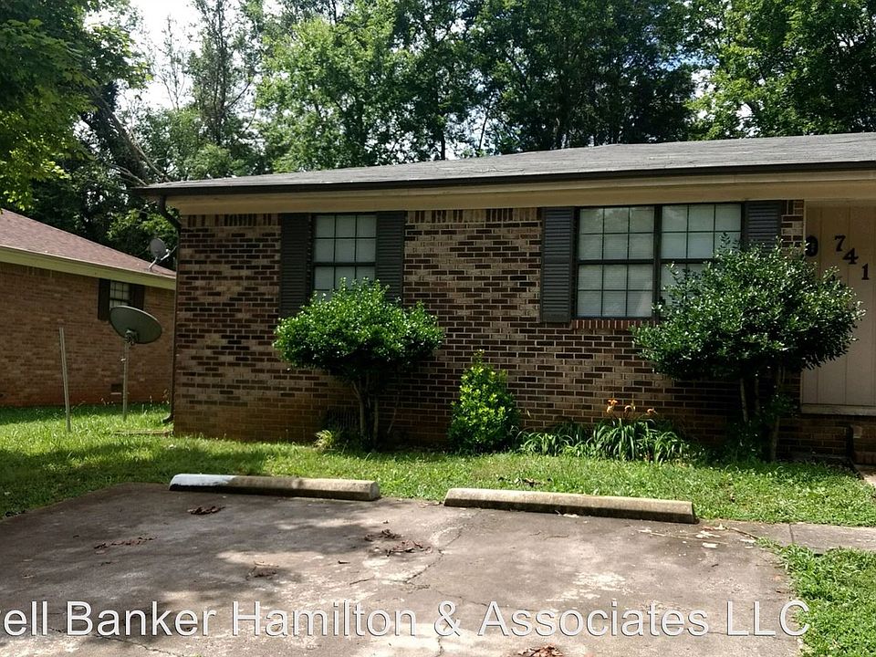 1st image of 741 Village Green Dr NW