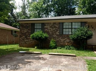 741 Village Green Dr NW, Cleveland, TN 37312