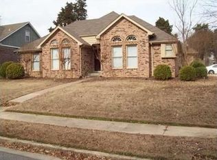 8646 Debbie Kay Ln, Cordova, TN 38018