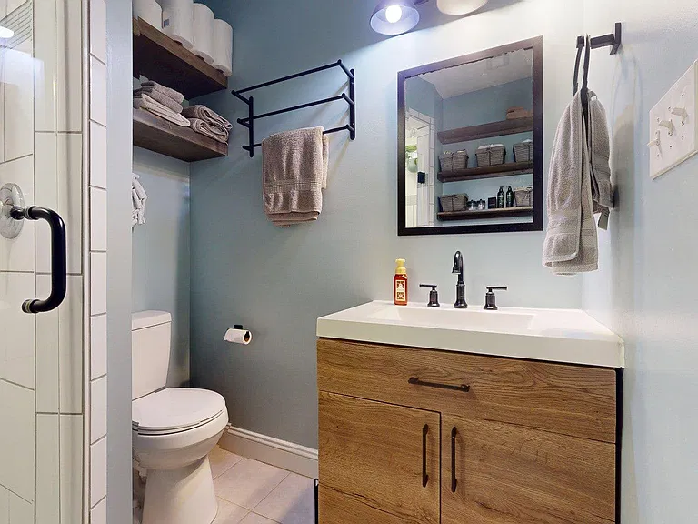1328 Morris Rd SE — Photo 32