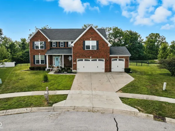 1328 Millstone Ct, Greenwood, IN 46143