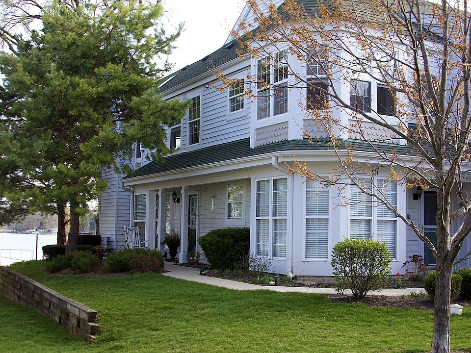 553 Marina St Wauconda IL Zillow