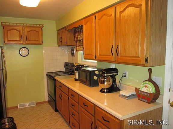 3rd image of 4009 Sara St