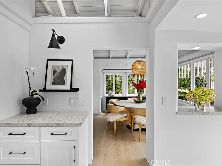 592 Bluebird Canyon Dr — Photo 22