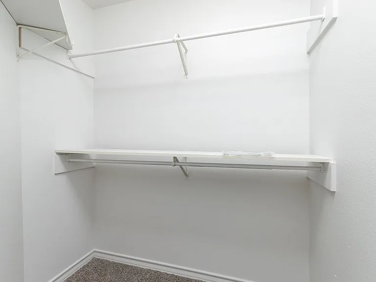 5501 Burnham Dr — Photo 35