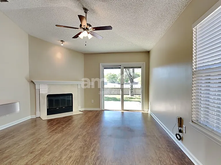 840 Mackenzie Circle St — Photo 8
