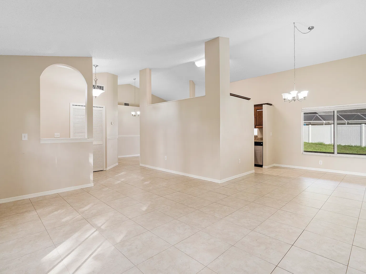 2317 Rothenfeld Ct — Photo 2
