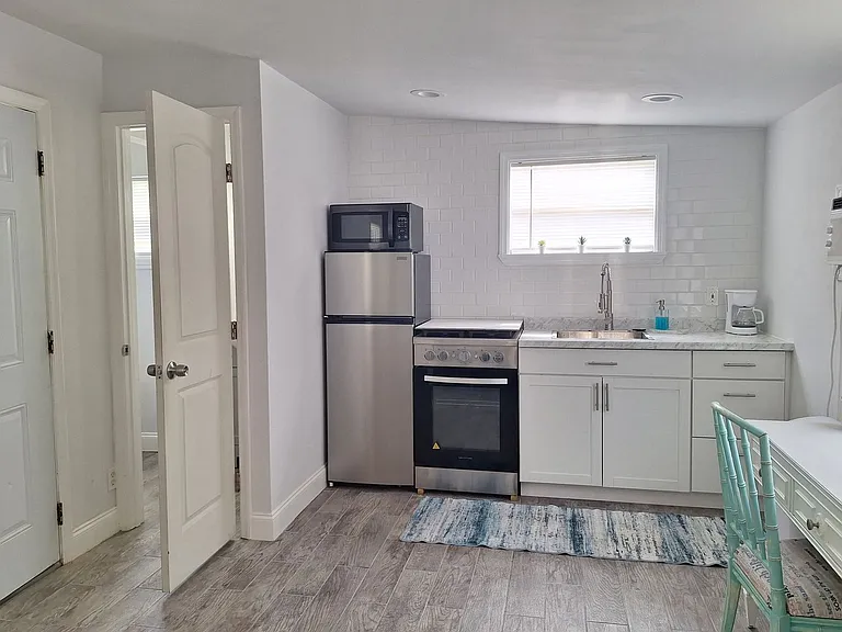 117 Wallace Rd #4 — Photo 6