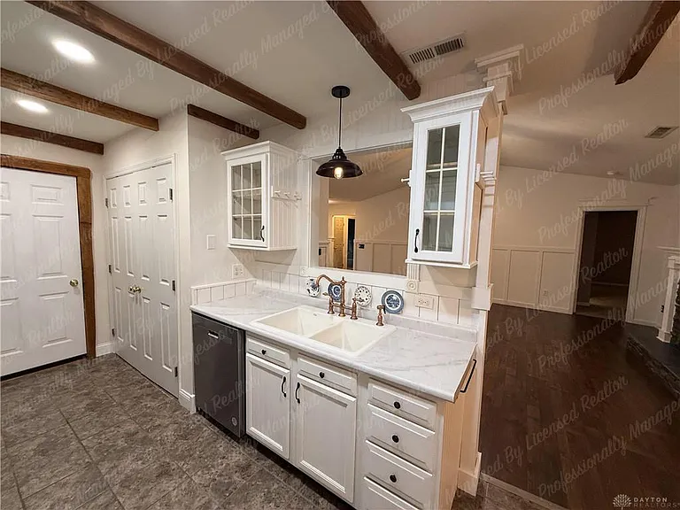 3433 Surry Ridge Way — Photo 14