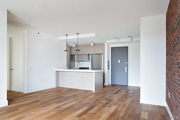 Sold by Modern Spaces | media 20