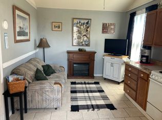 804 Pacific Ave N #B, Long Beach, WA 98631
