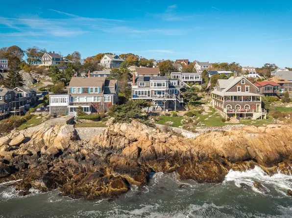 25 Salt Island Rd, Gloucester, MA 01930