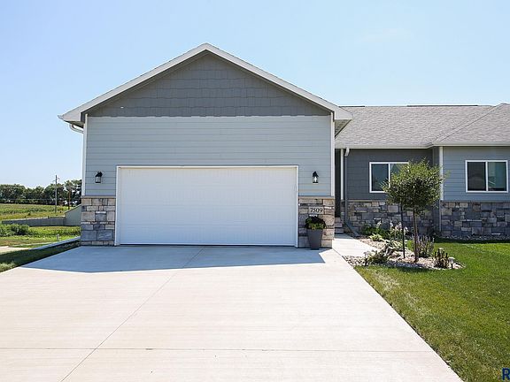 2nd image of 7509 E 45th St