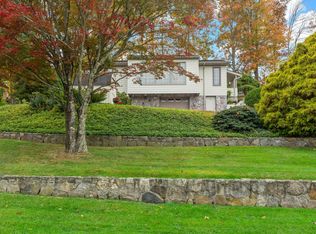 57 Brookdale Rd, Mahopac, NY 10541