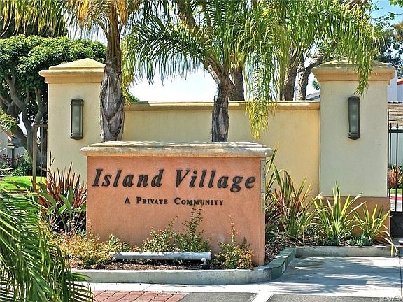 5th image of 7110 Seawind Dr