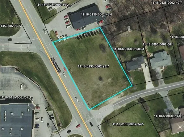 1189 Lydia Dr, Saint Joseph, MI 49085
