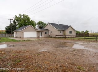 203 Main Ave E, Alexander, ND 58831