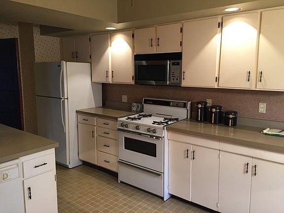 5th image of 224 N Euclid Ave
