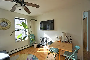 Rented by Best Apartments North Inc