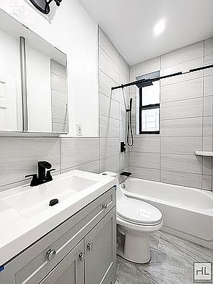 3rd image of 515 W 175th St APT 7