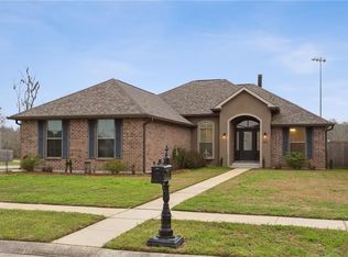 401 Gregory Dr, Luling, LA 70070
