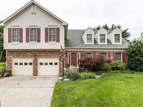 3 Ivory Crest Ct, Baltimore, MD 21209